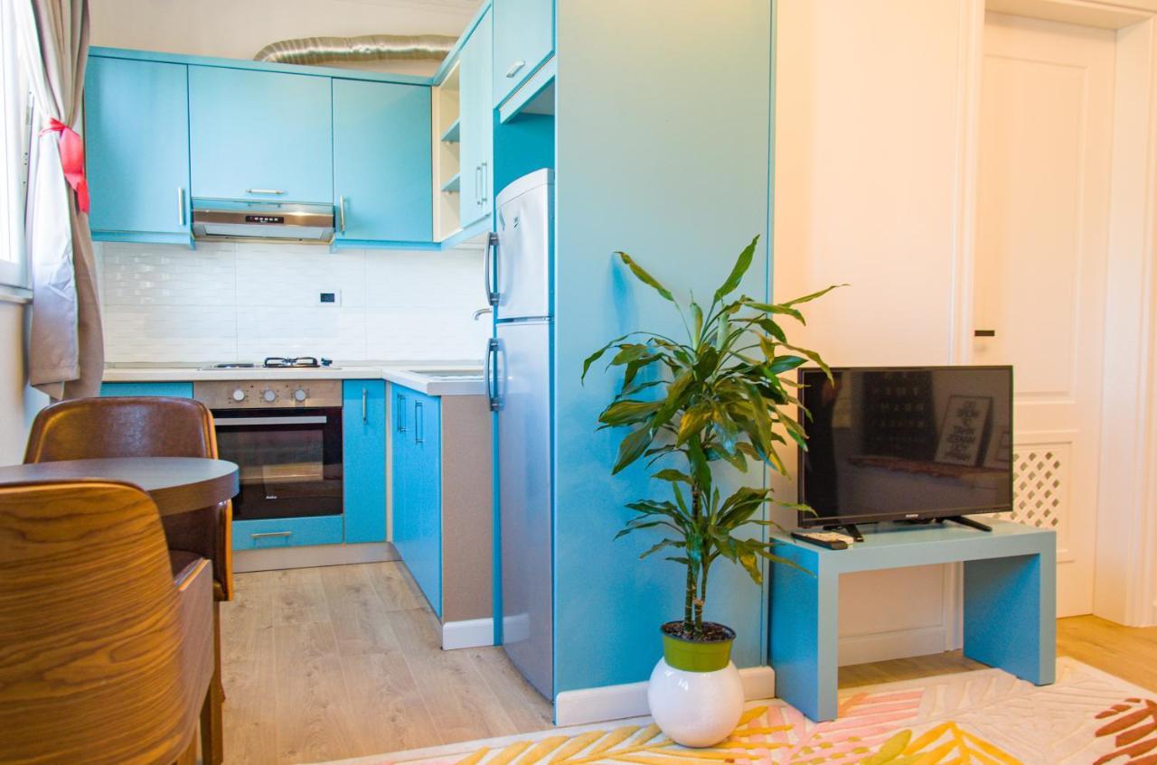 Bright Apartment Close To City Center Tiranë Ngoại thất bức ảnh